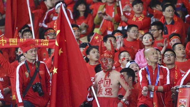 影片发布一组角色剧照，并同步曝光演员阵容，在杭州的湖光山色中，正上演这场关于“爱和美味”的温暖故事。